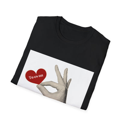 T-Shirt – Retro Hand Holding Heart 'I Love You' Graphic