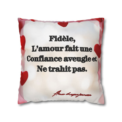 Housse carré  de décoration AMOUR